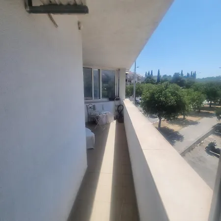 Spacious Flat At Wombo Combo Apartment